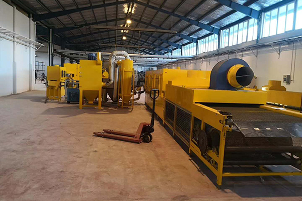 เครื่องจักร Longhui เป็น บริษัท อุปกรณ์ผ้าเบรคมืออาชีพ r & D การผลิตการขายและการบริการระบบอัตโนมัติ